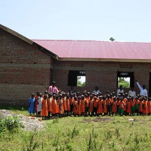 Finishing the roof Finishing the roof