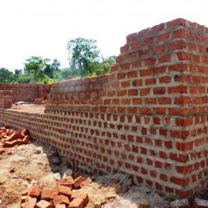 Raising the building